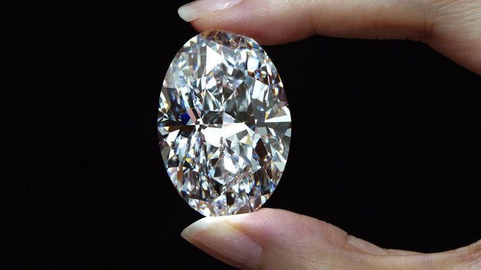 Ribuan Orang Kepung Sebuah Desa Demi Dapat Berlian