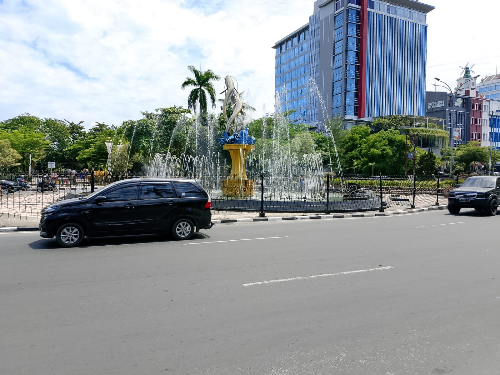Air Mancur Tugu Selais Pekanbaru Kembali Berfungsi Pasca Komponen Dicuri OTK