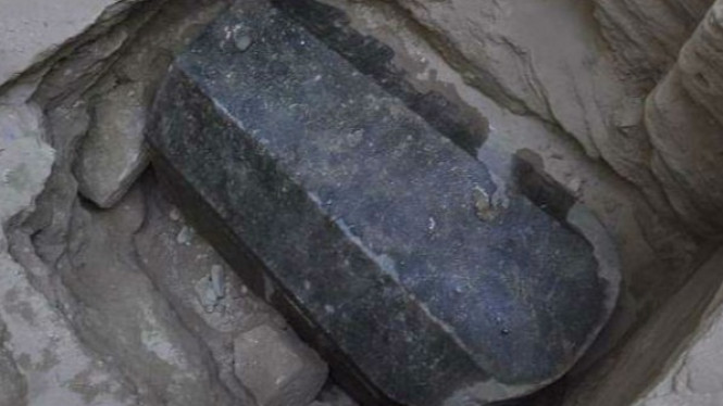 Ahli Mesir Bersiap Membuka Peti Mati Raksasa, Siapa Pemiliknya?