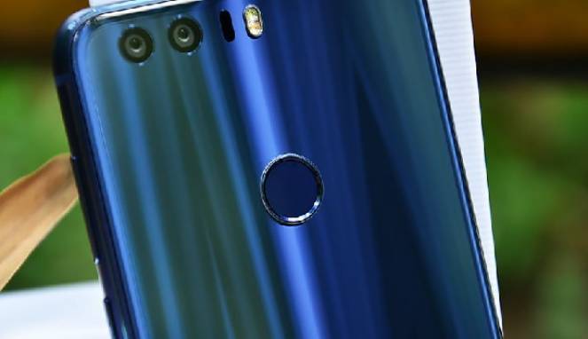 Ini Dia Smarphone Kaca Vs Aluminium, Mana Lebih Baik?