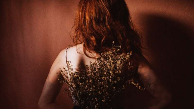 Anda Punya Tanda Lesung Ini di Bawah Punggung? Ternyata Ini Artinya