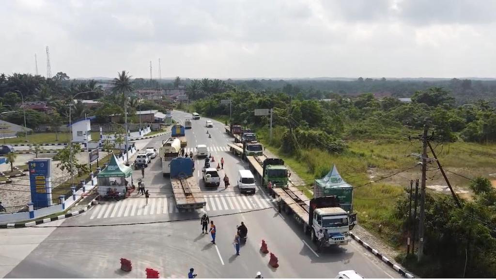 Polisi Amankan SIM Palsu saat Razia ODOL dan Travel Gelap