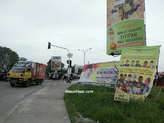DPRD Minta Spanduk dan Baliho Bakal Calon gubernur Riau Tidak Merusak Pemandangan Kota