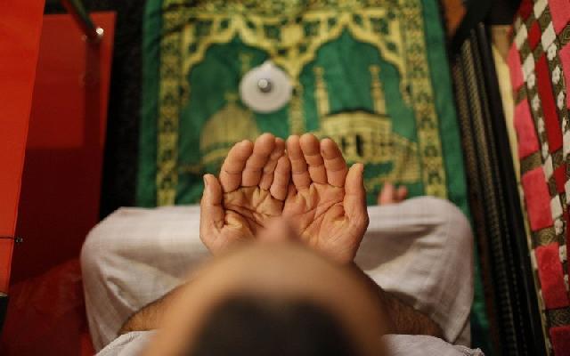 Hukum Puasa Ramadan bagi Orang Sakit dan Musafir