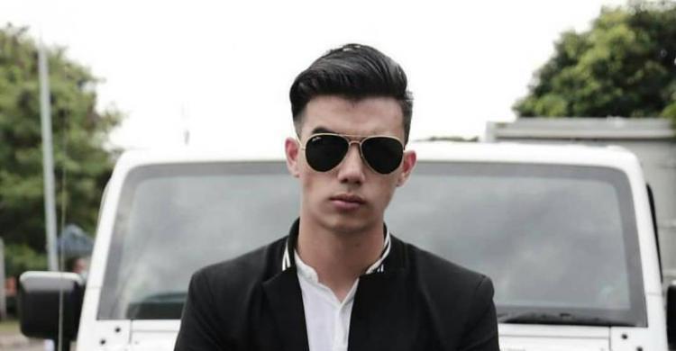 Artis Jeff Smith Koleksi Buku Soal Ganja