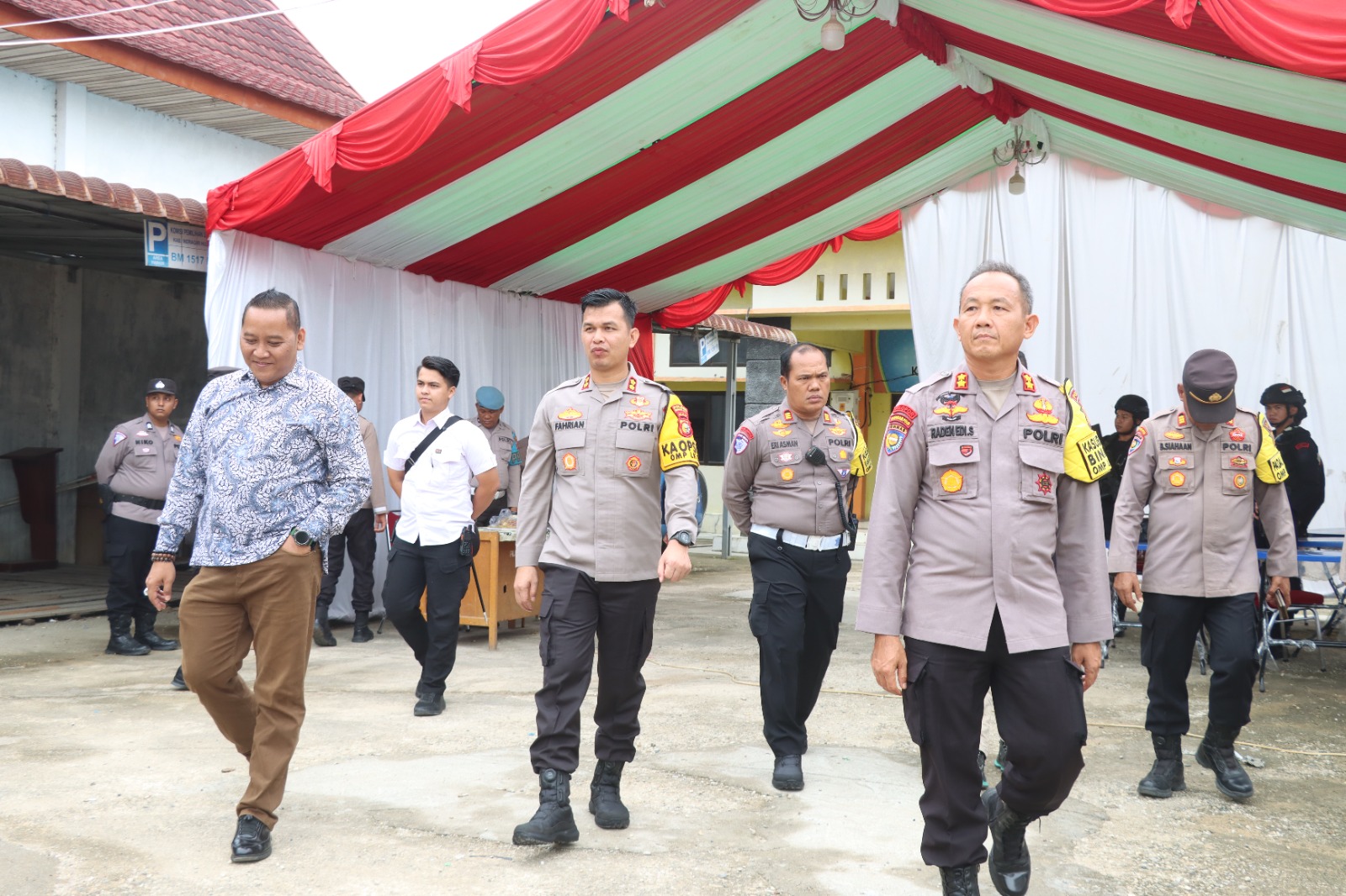 Kapolres Inhu Pimpin Pengamanan Rapat Pleno Tingkat Kabupaten