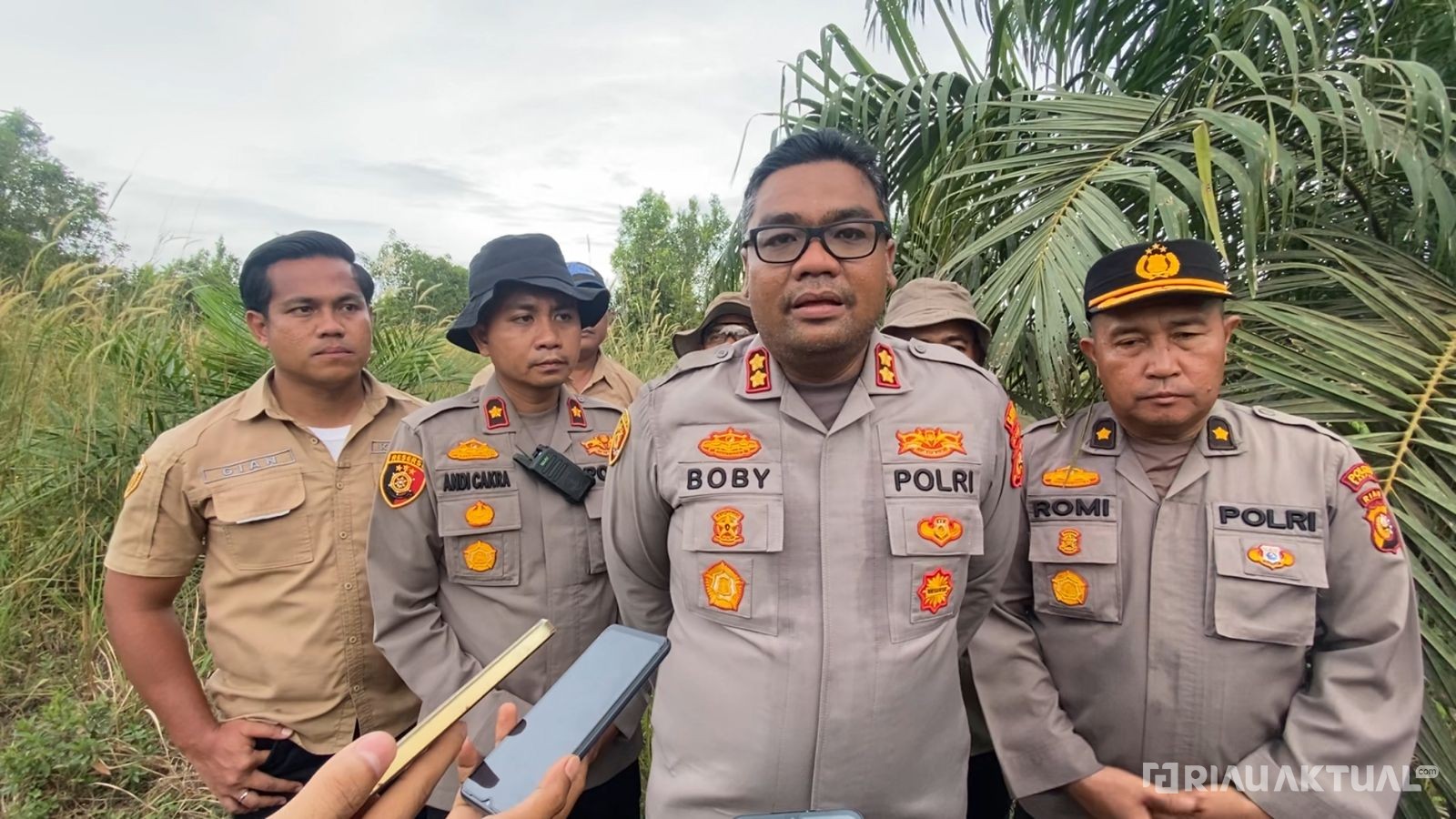Polisi Buru Pelaku Pembakar Lahan Dekat Permukiman Warga di Kampar