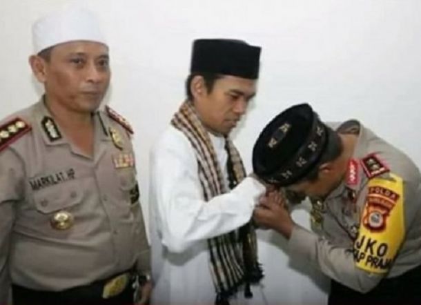 Abdul Somad Diintimidasi hingga Batalkan Ceramah di Sejumlah Tempat, Iwan Fals Bilang Begini