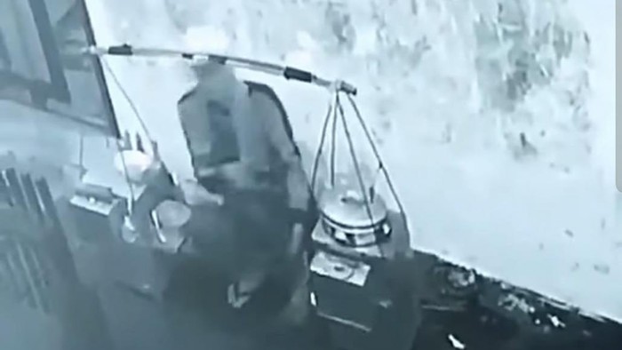 Tukang Bakso Cuanki yang Ludahi Mangkuk Dibebaskan