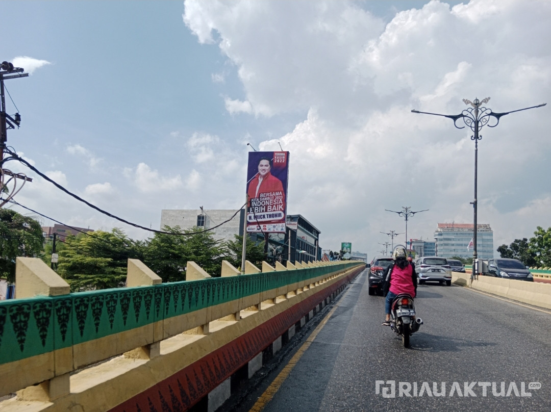 Baliho Erick Thohir Mulai Bermunculan di Pekanbaru