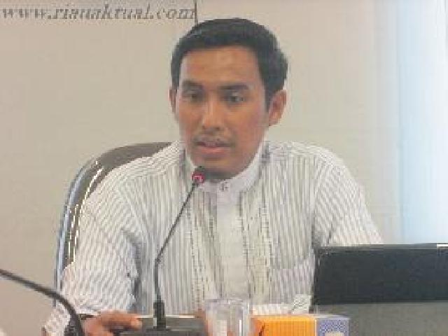 Ketua Komisi III Pekanbaru 'Ngamuk' Gebrak Meja Saat Rapat Dengan Disdik