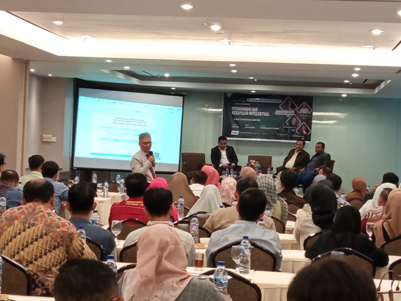 Himahi FH UIR Gelar Seminar Bertajuk Pemahaman HAKI Bagi Penegak Hukum