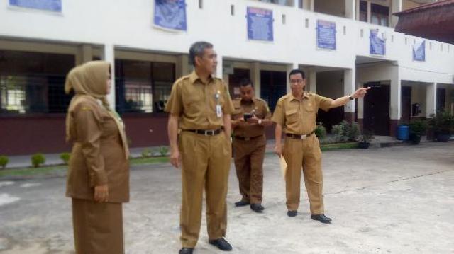 Disdik Riau Pantau Pelaksanaan Ujian Nasional