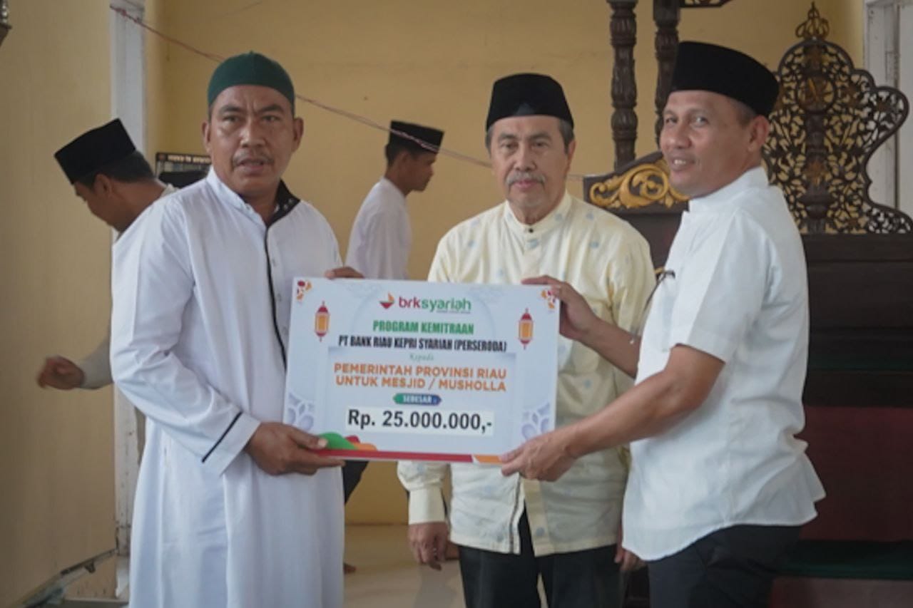 Bantuan Masjid dari CSR BRK Syariah Sesuai dengan Agenda Safari Ramadan Pemprov Riau