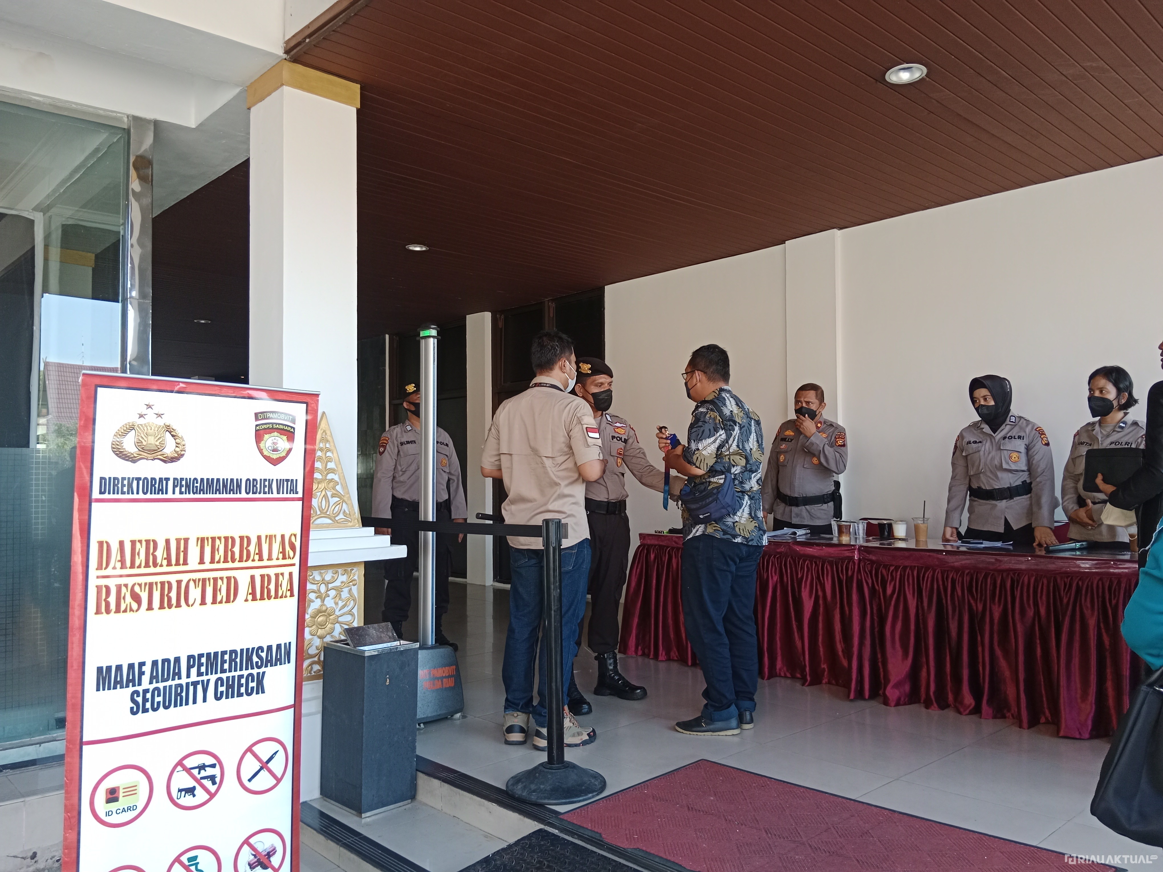 Jelang Pelantikan Pj, Tamu Undangan Lalui Pemeriksaan Kepolisian