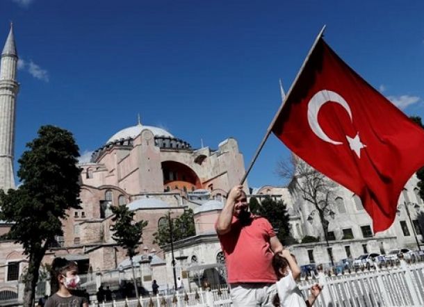 Hagia Sophia Resmi Jadi Masjid Lagi, Erdogan: Insyaallah Salat Jumat Perdana 24 Juli
