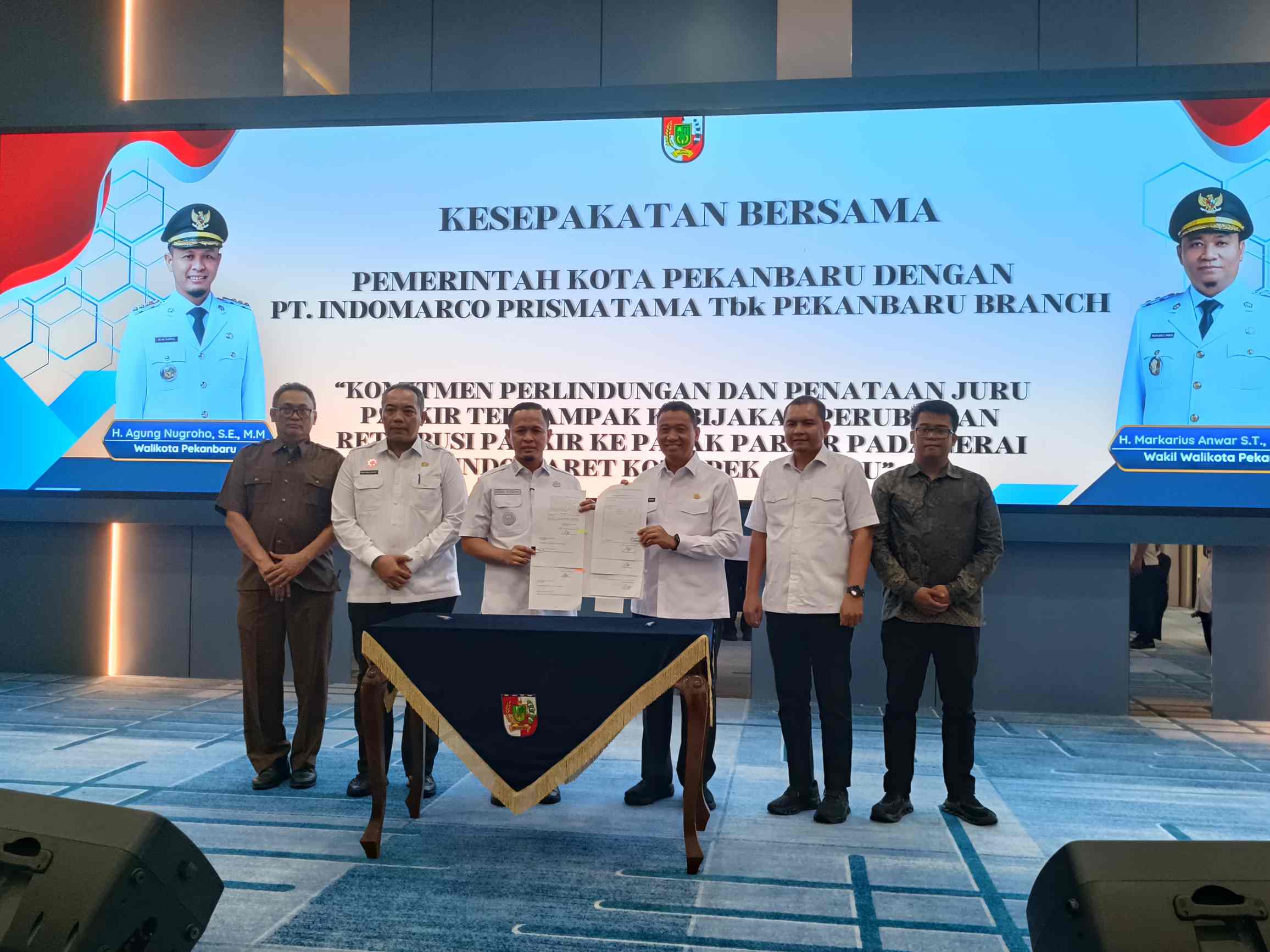 Beri Keringanan Masyarakat, Wako Pekanbaru Turunkan Tarif PBB Mulai Tahun 2026