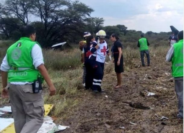 Usai Pesawat Hancur, Pramugari Lari dengan Kaki Telanjang