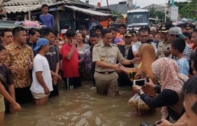 Jika Jakarta Banjir Terus, Anies Baswedan Baiknya Kubur Mimpi Jadi Capres