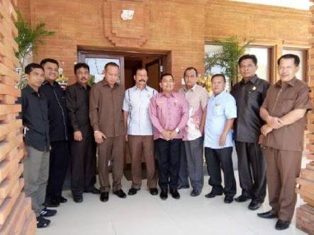 Komisi C DPRD Kuansing, Minta Pembangunan Tribun Lubuak Sobae di Gesa