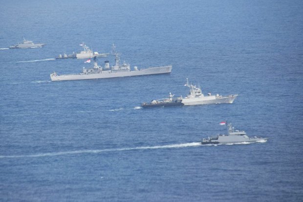 Kerahkan Alat Tempur, TNI AL Gelar Latihan di Laut Natuna