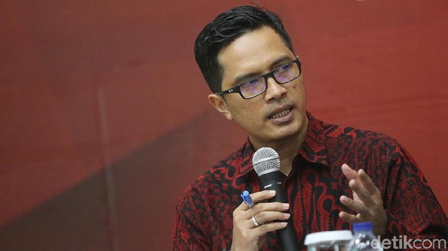 KPK Perpanjang Penahanan Tersangka Kasus Suap 'Selamatkan Ibu'
