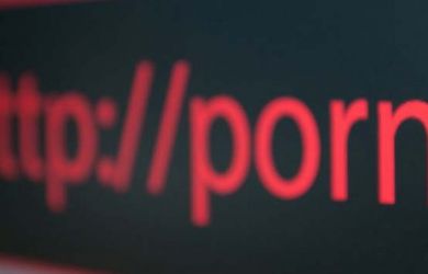 Ternyata Bahaya Membuka Situs Porno Lewat Ponsel, Bisa Terlacak!