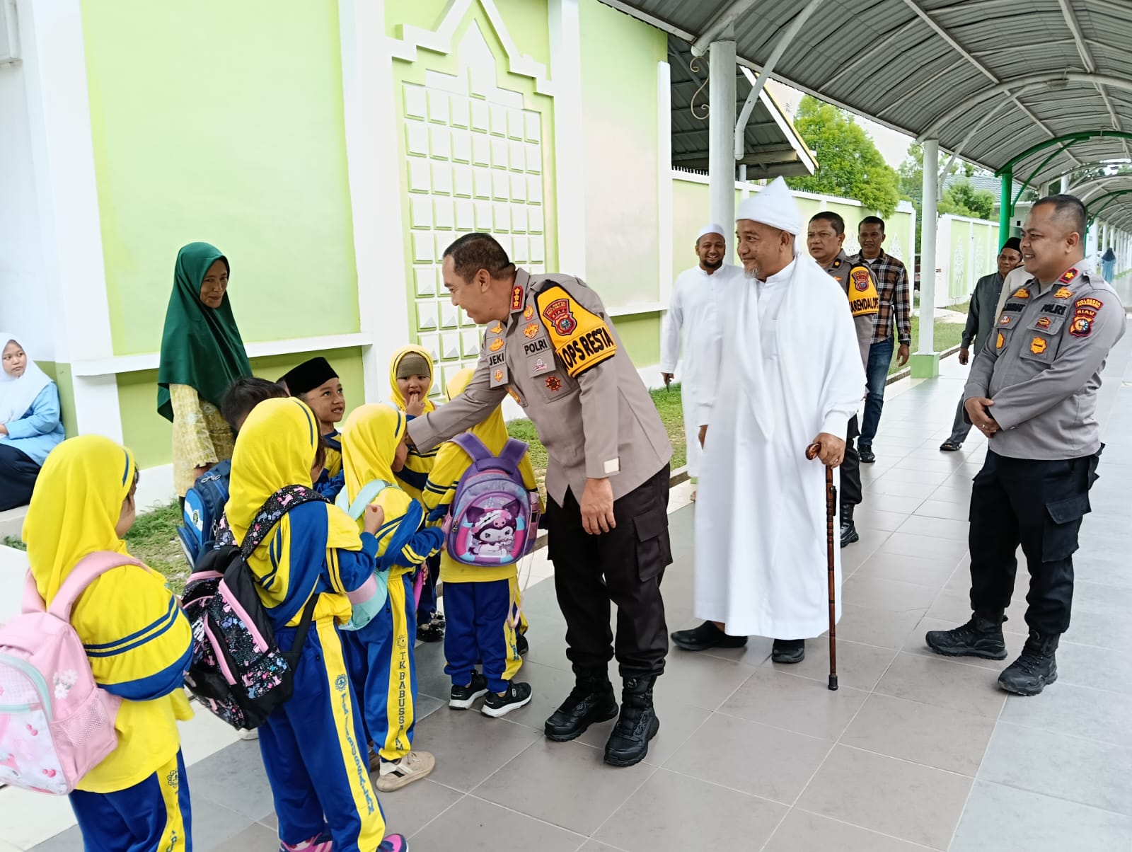 Kapolresta Pekanbaru Ajak Ponpes Babusalam Jaga Kondusivitas Jelang Pilkada 2024