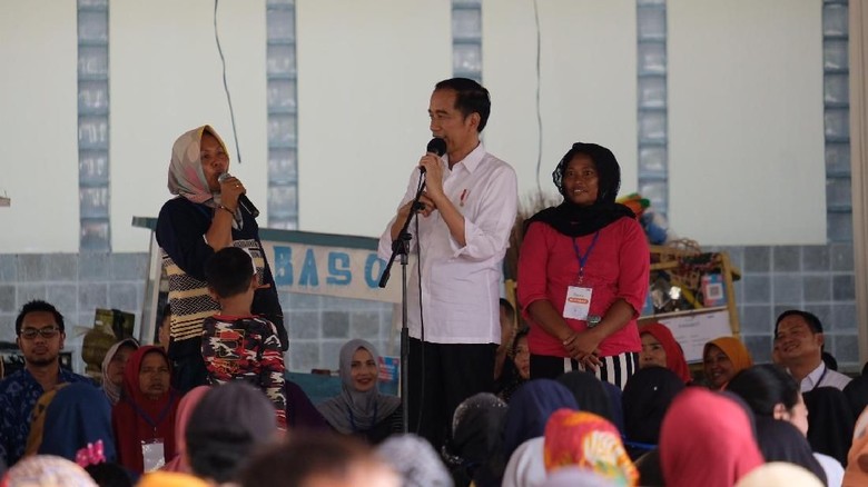 Jokowi Redam Kebencian Ibu-ibu ke Prabowo