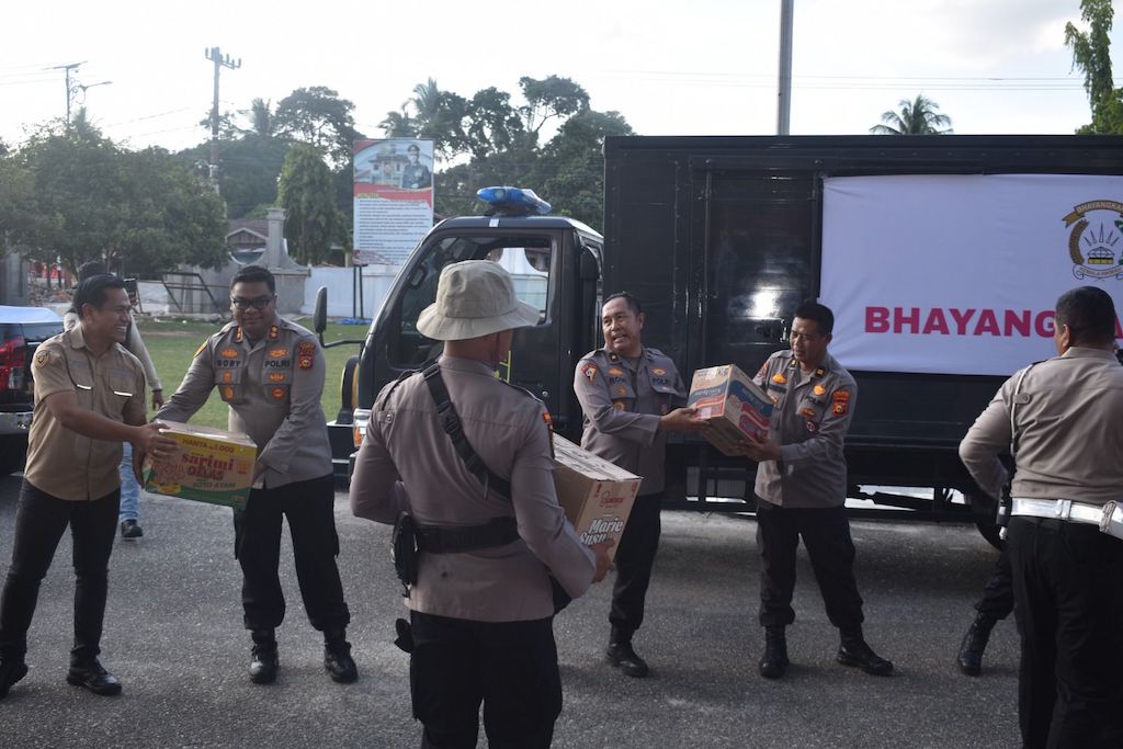 Kapolres Kampar Kumpulkan Bantuan untuk Korban Banjir Bandang Sumbar
