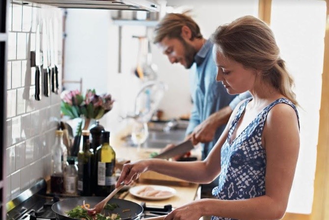 Ini Kesalahan Umum Orang Memasak Menurut Chef Profesional