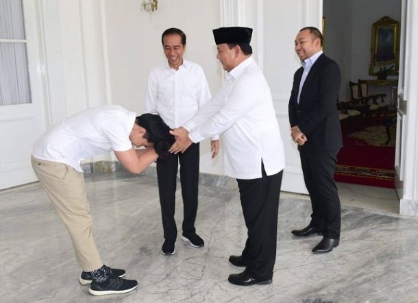 Bertemu Jokowi di Gedung Agung, Gaya Prabowo, Didit, dan Kaesang Bikin Warganet Salah Fokus
