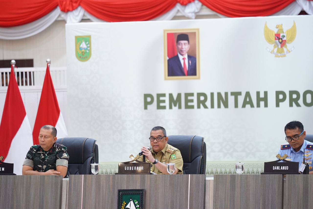 Rakor Bersama Forkopimda dan Bupati/ Walikota, Berikut 11 Intruksi Gubernur Edy Nasution  Tangani Banjir di Riau