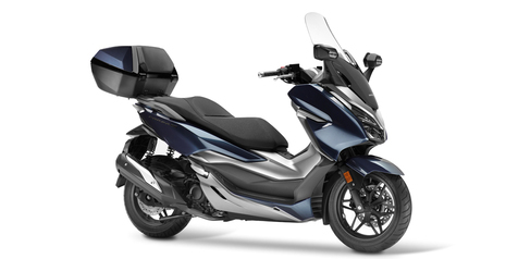 Ramai Honda Forza 300 di Atas Xmax, Yamaha Buka Suara