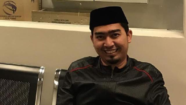 Digiring Polisi Keluar Bandara Changi, Ustaz Solmed Hilang Kontak