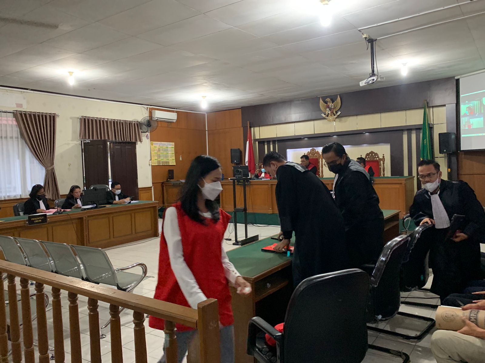 Dituntut Jaksa 12 Tahun Penjara, Terdakwa Investasi Bodong Menangis