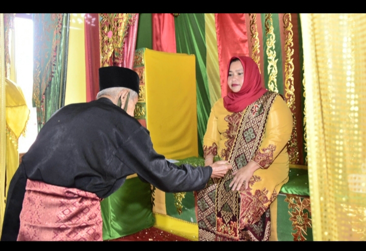 Minta Nasehat LAMR, Kasmarni diberi Tunjuk Ajar Melayu