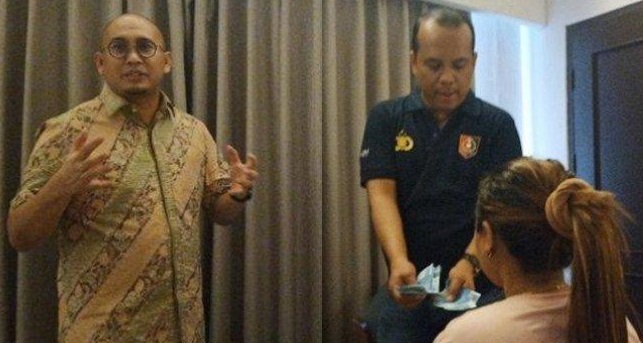 Arief Balas Andre : Emang Saya Nindas? Andre Tuh, Nindas PSK