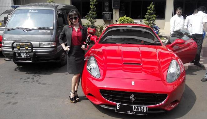 Waduh, Doyan Pamer Mobil Mewah, Ternyata Roro Fitria Cuma Pinjam