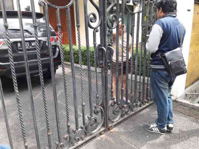 Ke Sekolah Bawa Fortuner, Remaja Penghina Jokowi Dikenal Ringan Tangan