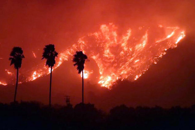 Kebakaran Dahsyat California Hancurkan 1.000 Bangunan