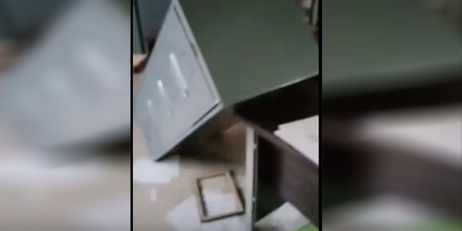 Kesal tak diberi THR, Ormas ngamuk di kantor Dinas PUPR & pukul staf