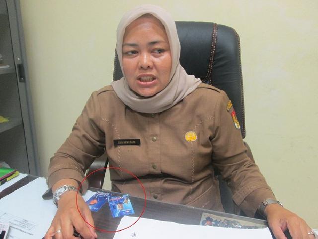 Kartu Nama Caleg Masih Mangkal di Meja Sekcam Sail