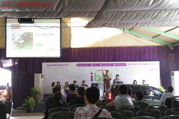 Kelak, Nego Mobil dari Balai Lelang Bisa Cukup dari Rumah