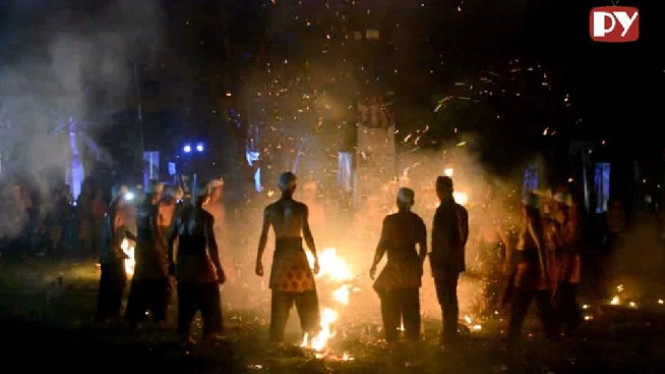 Panasnya Perang Obor Tegalsambi Jepara