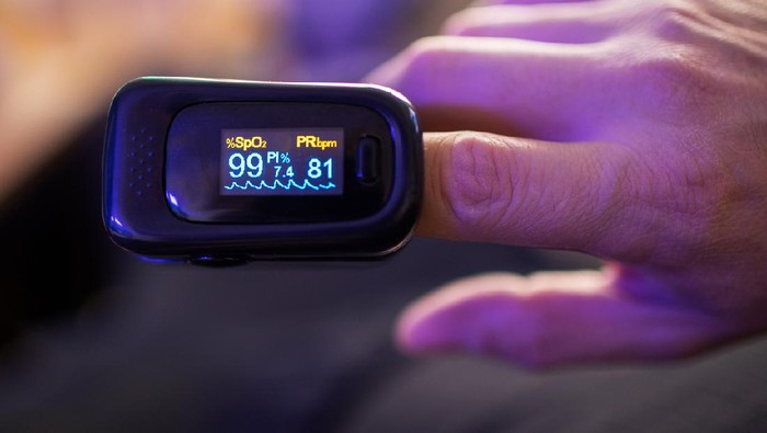 JIka Oksigen Langka, Lakukan Proning Saat Isolasi Mandiri di Rumah