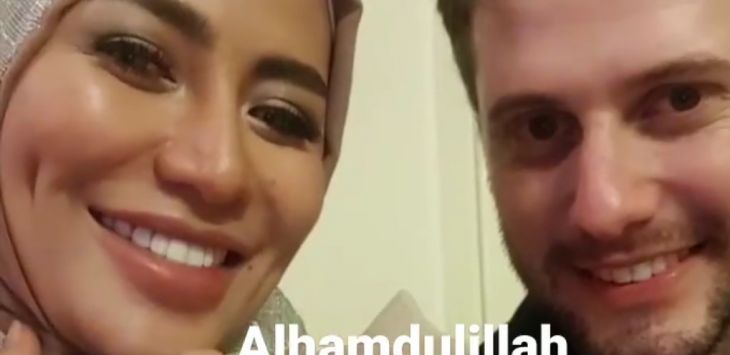 Selamat! Berjodoh dengan Bule Turki, Cinta Penelope Menikah untuk Keenam Kali