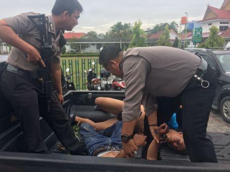 Dua dari Empat Perampok Berpistol di Pekanbaru Dibekuk Polisi