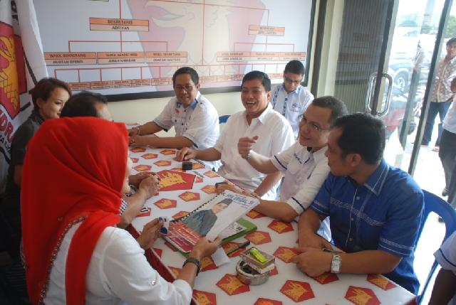 Jon Erizal Silaturrahmi ke PDIP dan Gerindra