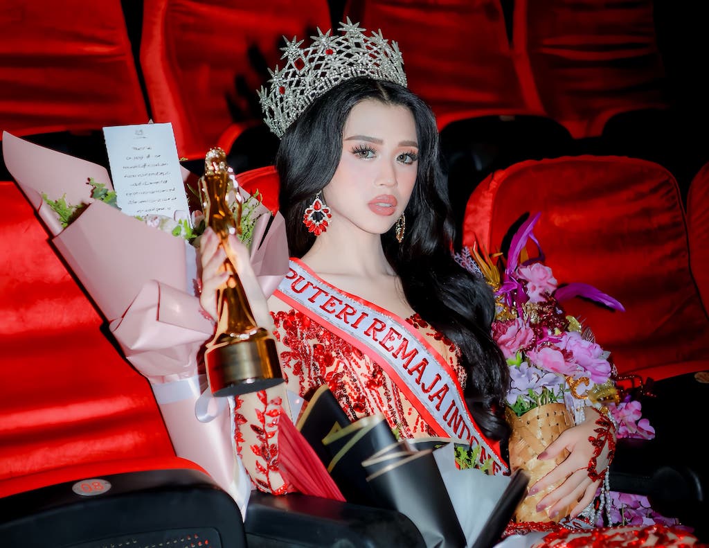 Buat Riau Bangga, Jesslyn Felicia Raih Juara 1 Putri Remaja Indonesia